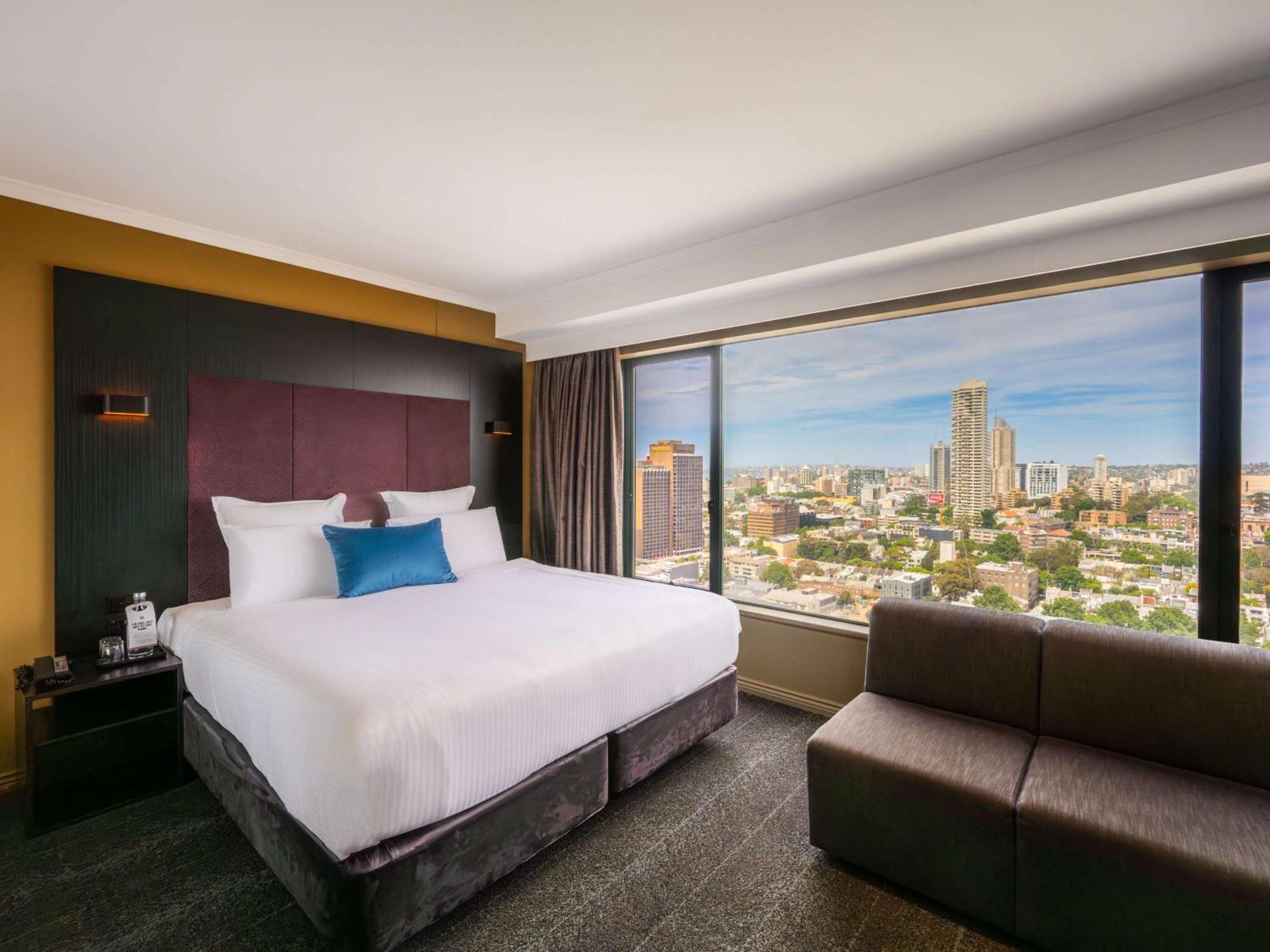 Hotel Pullman Sydney Hyde Park Exterior foto A room at the hotel